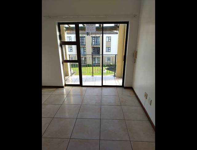 2 bed property to rent in STRAND